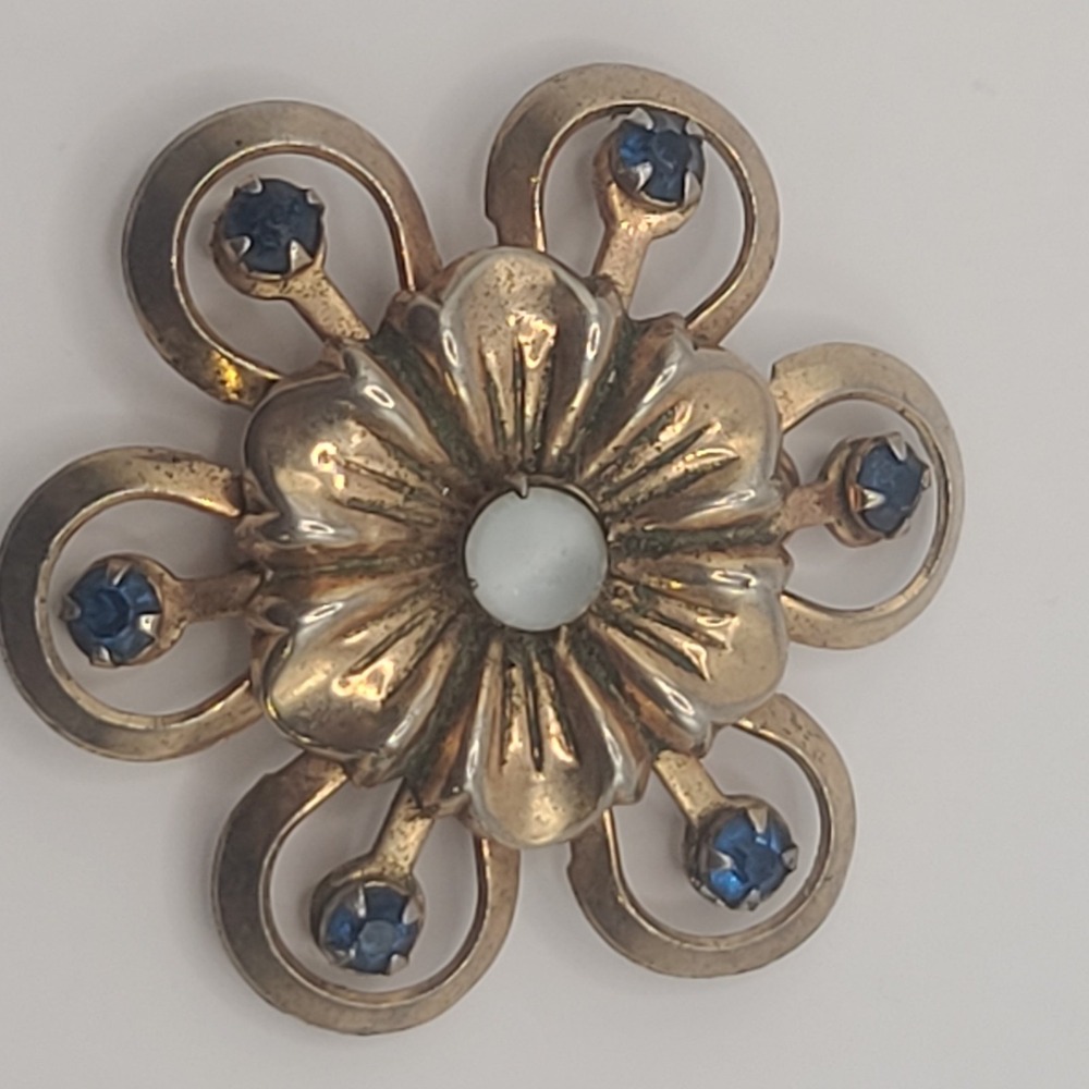Brooch Pin Metal Flower Blue Stones White Cabochon Vintage Open Petals Gold Tone